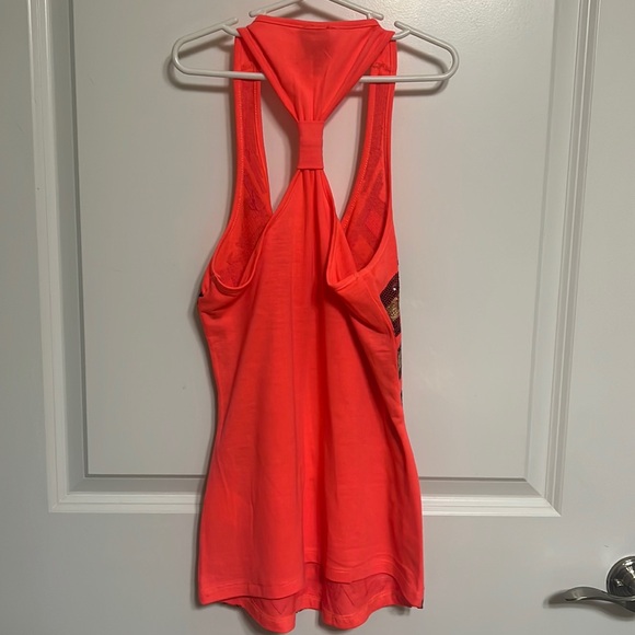 NWOT 2Bebe sequins coral tank top XS - Picture 4 of 6